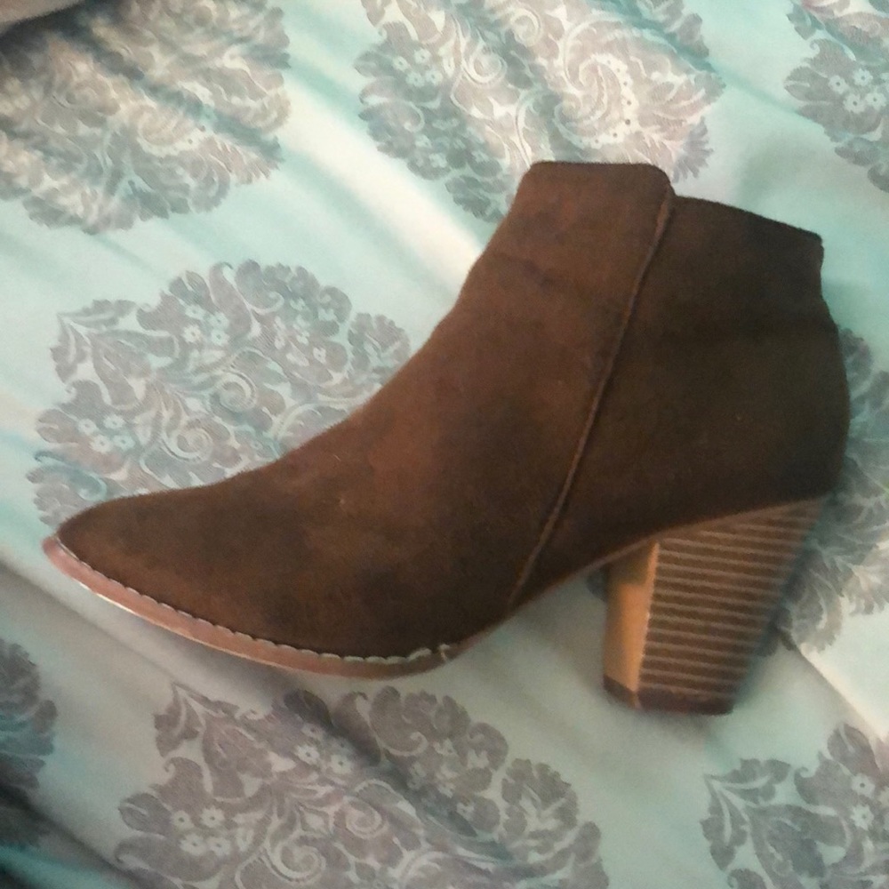 Brown boots with heels